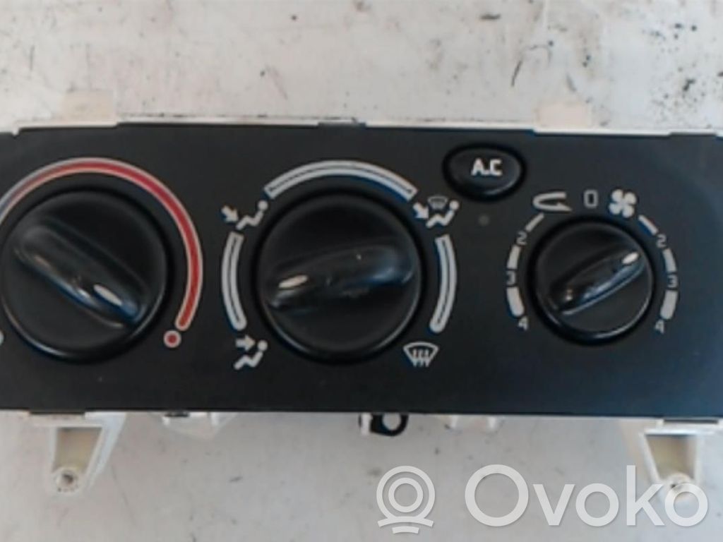 Renault Megane I Climate control unit 