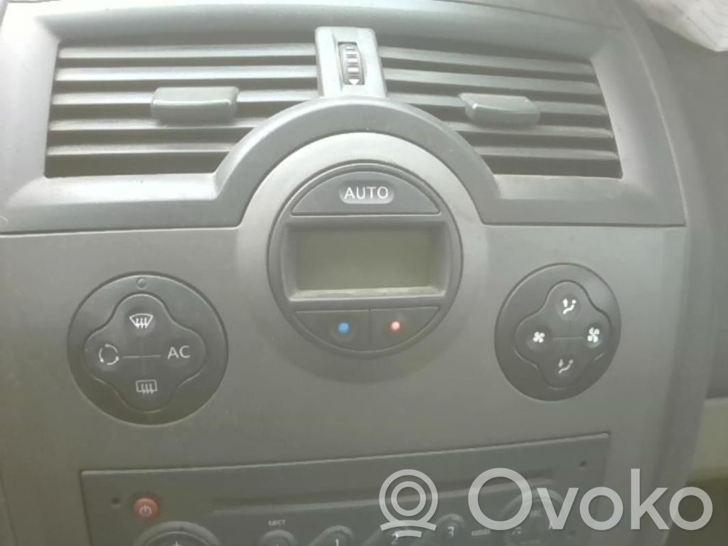 Renault Megane II Climate control unit 