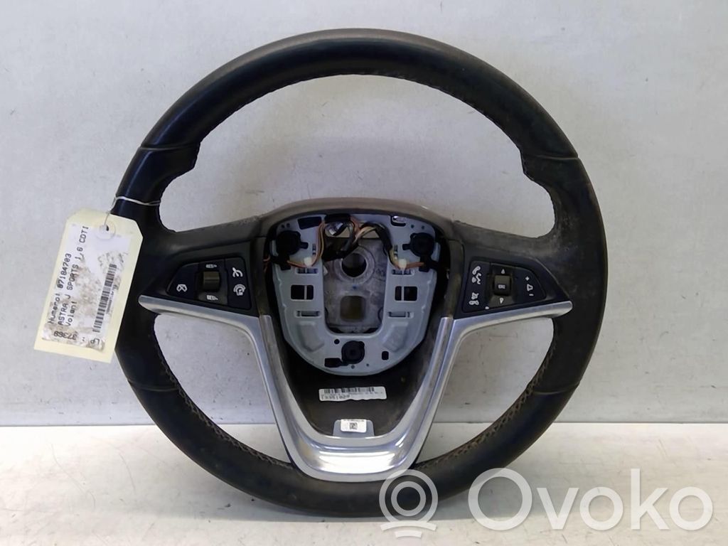 Opel Astra J Ohjauspyörä 