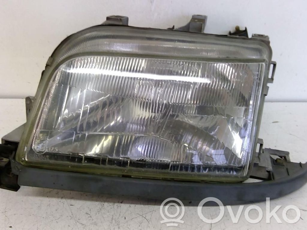 Renault Clio I Headlight/headlamp 