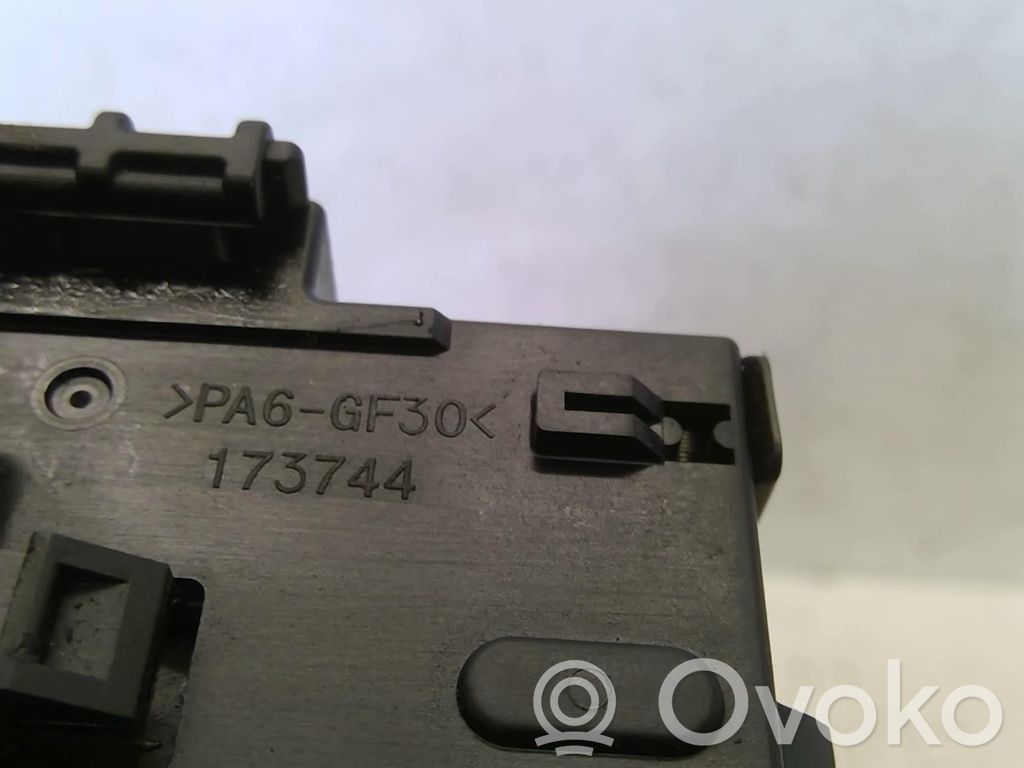 Suzuki SX4 Palanca de intermitentes 