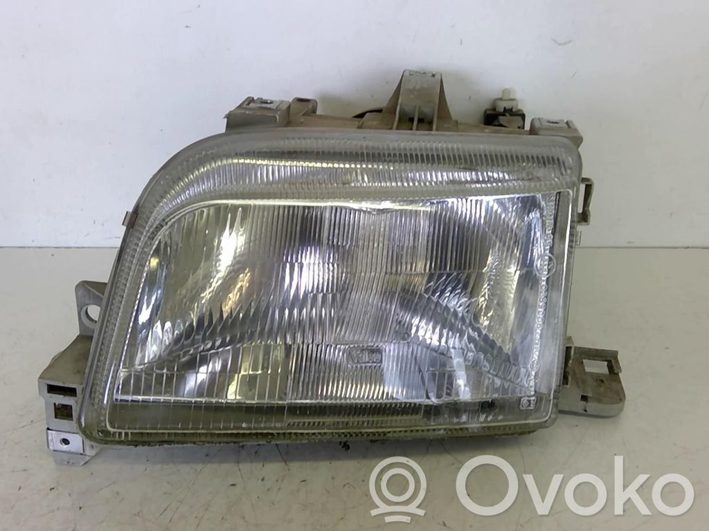 Renault Clio I Headlight/headlamp 