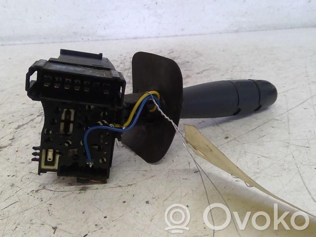 Renault Clio II Indicator stalk 