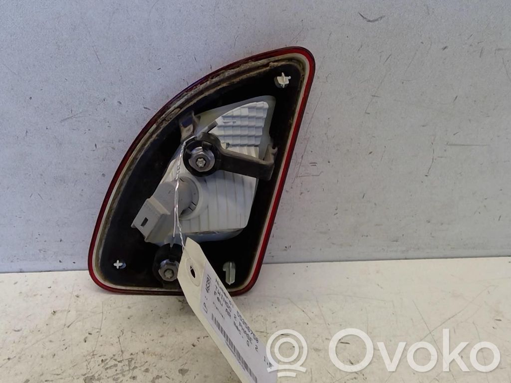 Renault Twingo II Lampă spate în capacul portbagajului 