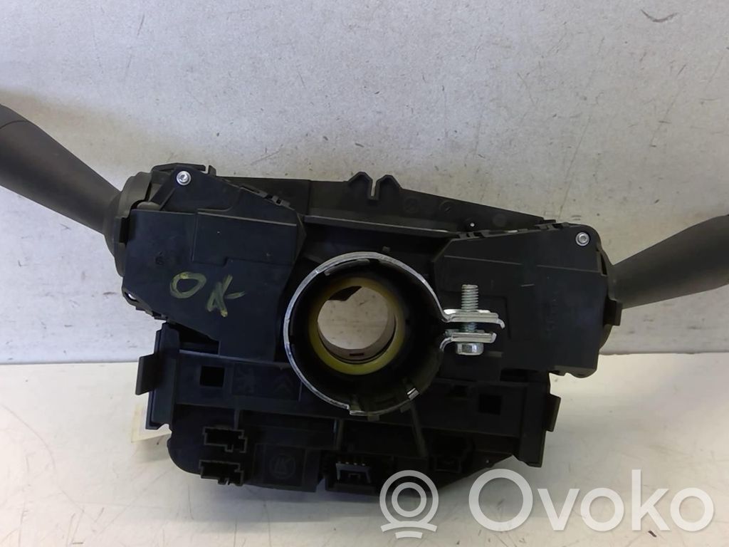 Citroen DS4 Interruptor/palanca de limpiador de luz de giro 