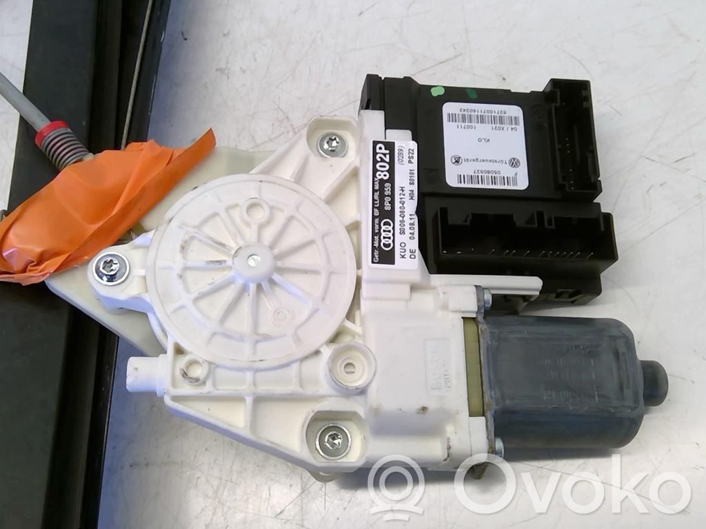 Audi A3 S3 8P Alzacristalli della portiera anteriore con motorino 