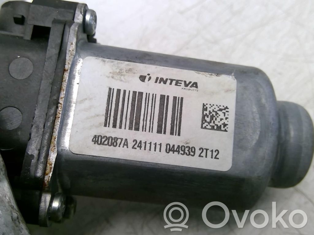 Renault Kangoo II Macara ușă față cu motor 