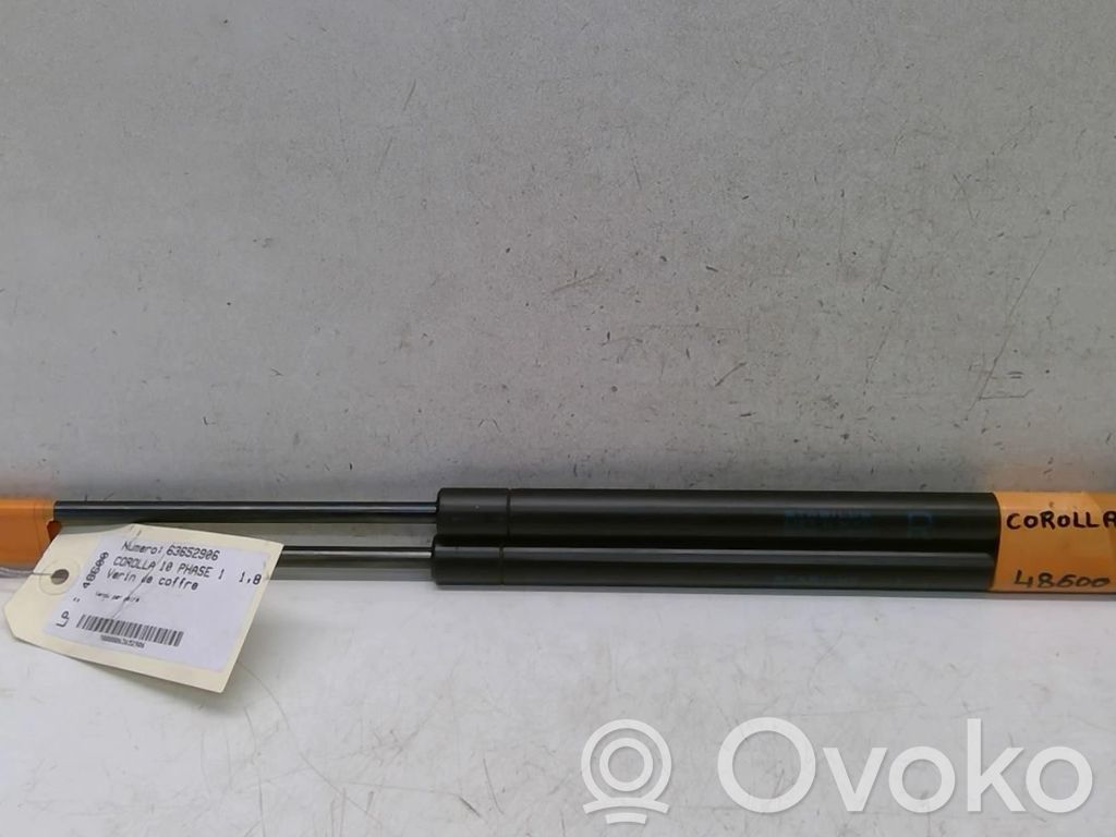 Toyota Corolla E120 E130 Tailgate/trunk strut/damper 