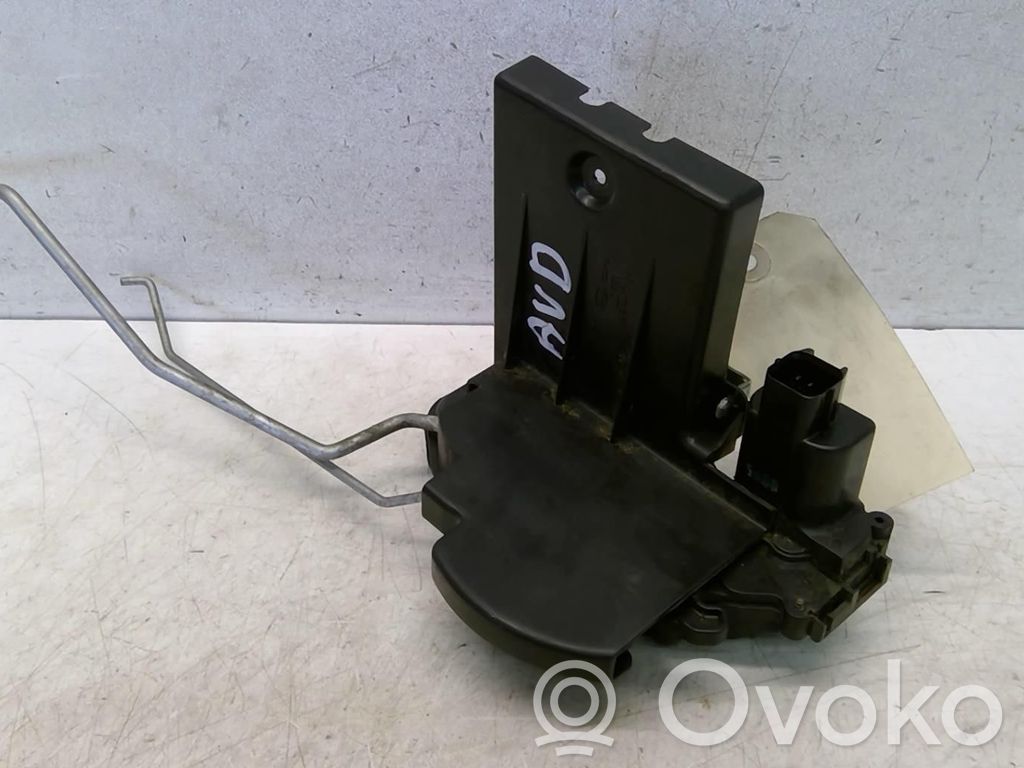 KIA Cerato Front door lock 