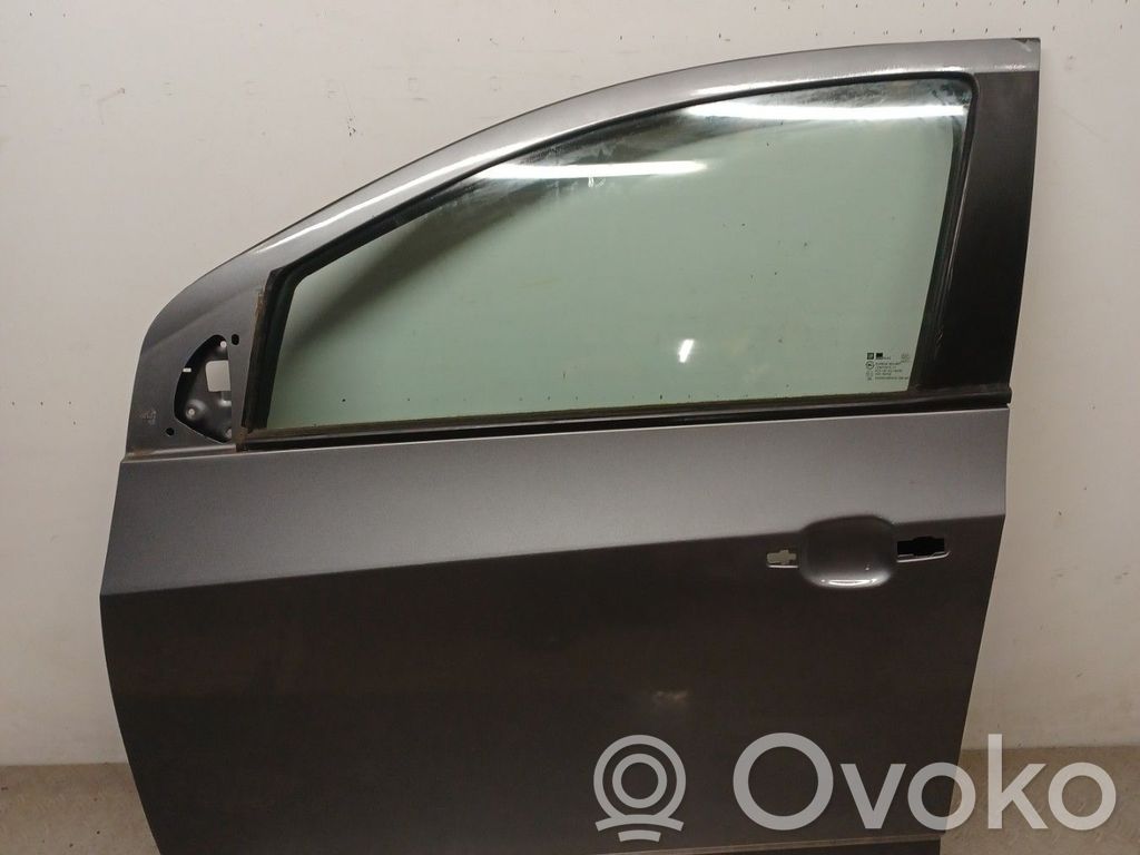 Chevrolet Aveo Puerta delantera 