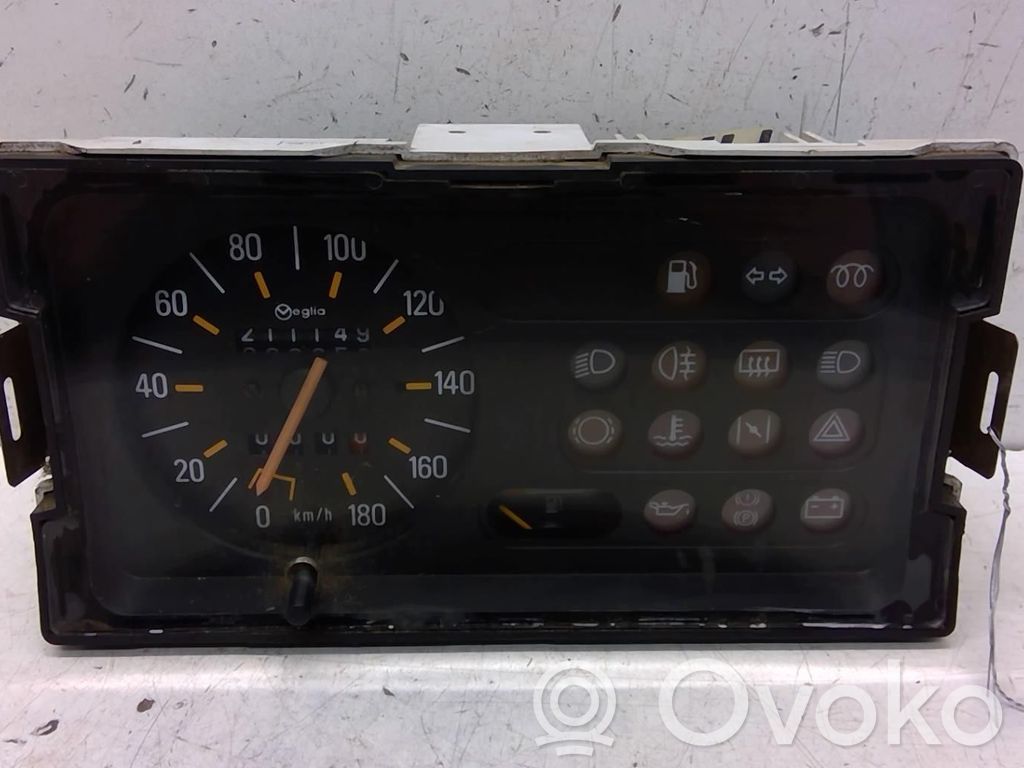 Speedometer (instrument cluster)