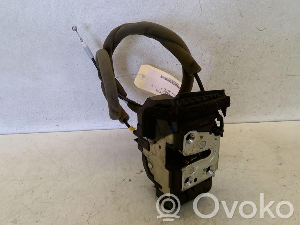 Priekšpusē slēdzene   805004EA2A