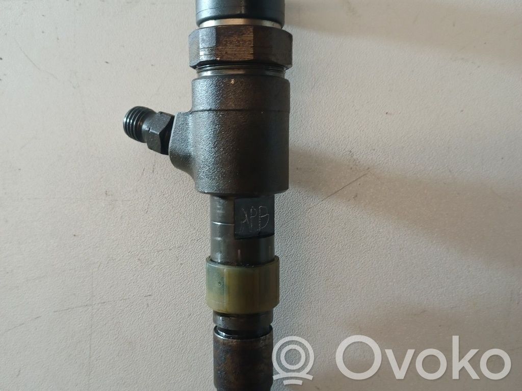Inyector de combustible   00001980EJ