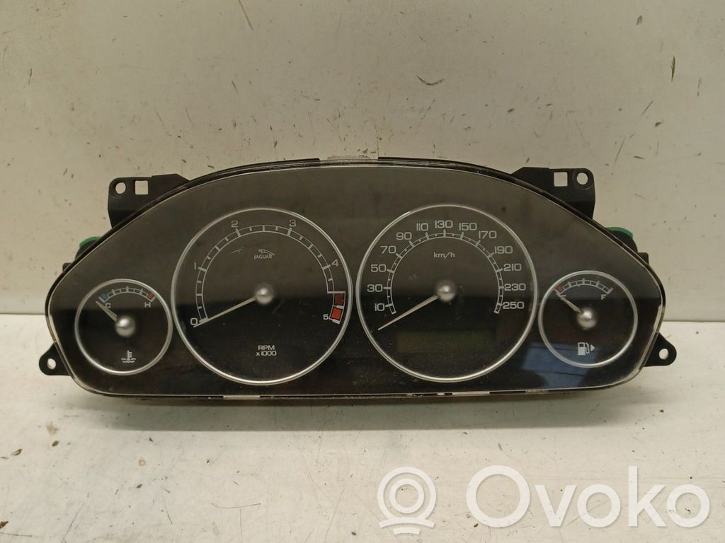 Jaguar X-Type Speedometer (instrument cluster) 