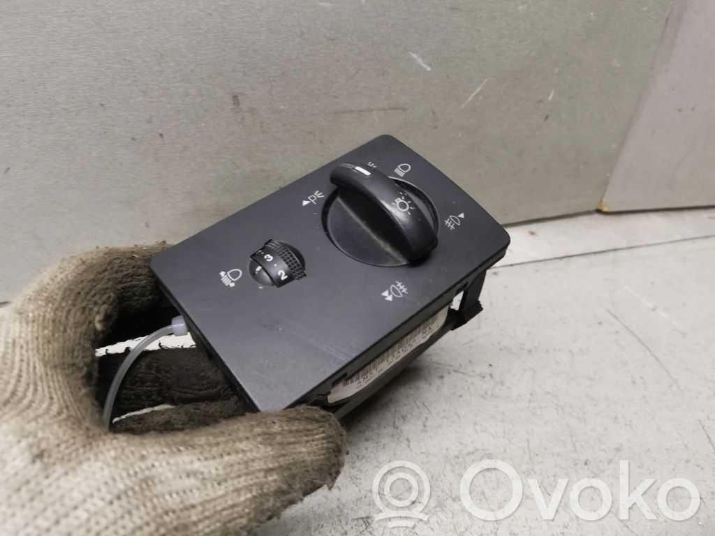 Interruptor de luz   4M5T13A024MA