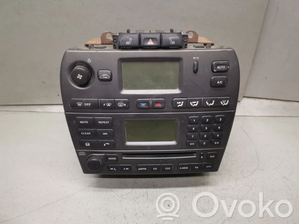 Jaguar X-Type Radio/CD/DVD/GPS head unit 