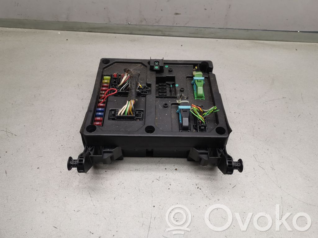Volkswagen Sharan Fuse module 