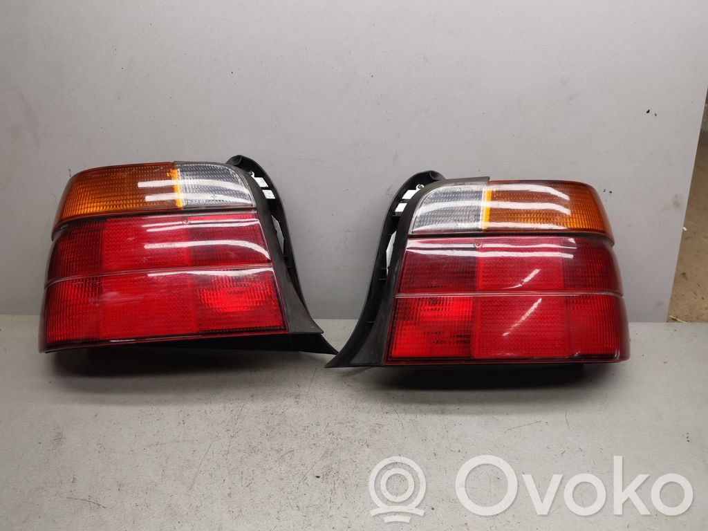 Rear/tail lights set   8357871,8364934