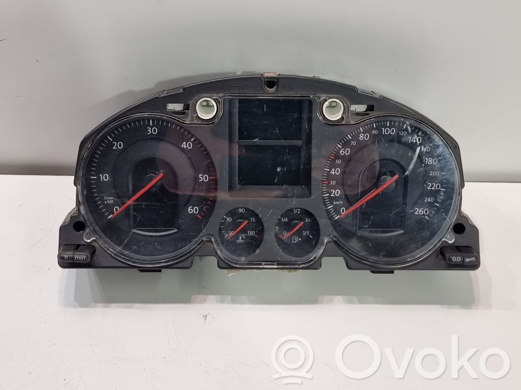 Volkswagen PASSAT B6 Vitezometru (grup de instrumente) 