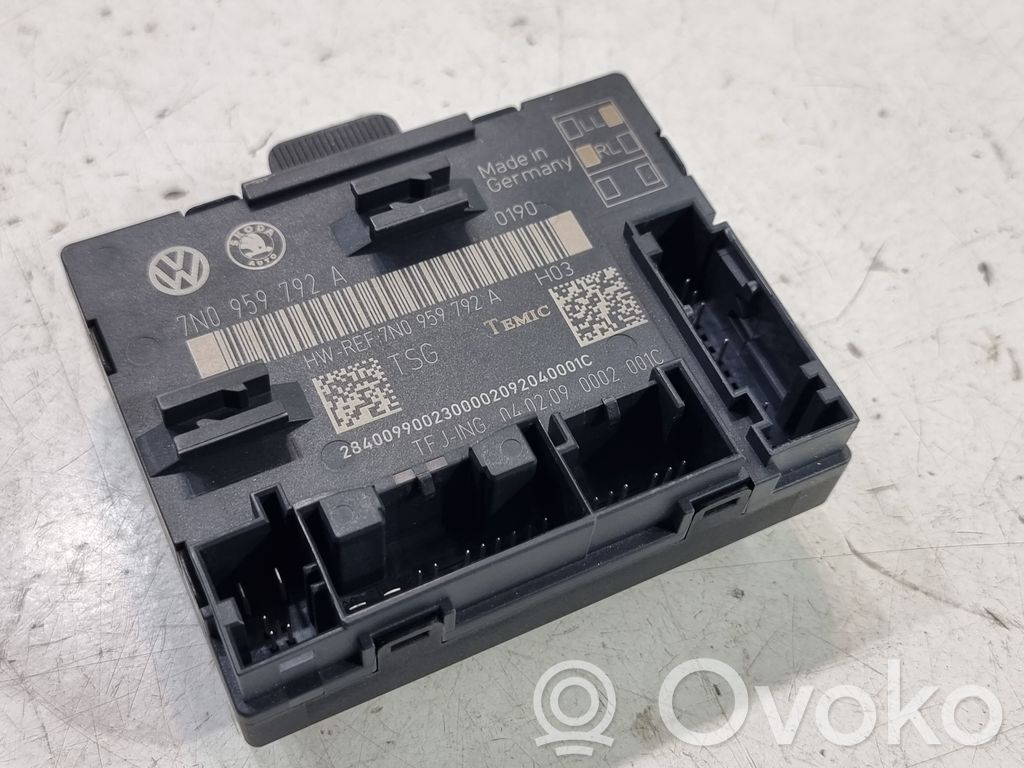Door control unit/module   7N0959792A