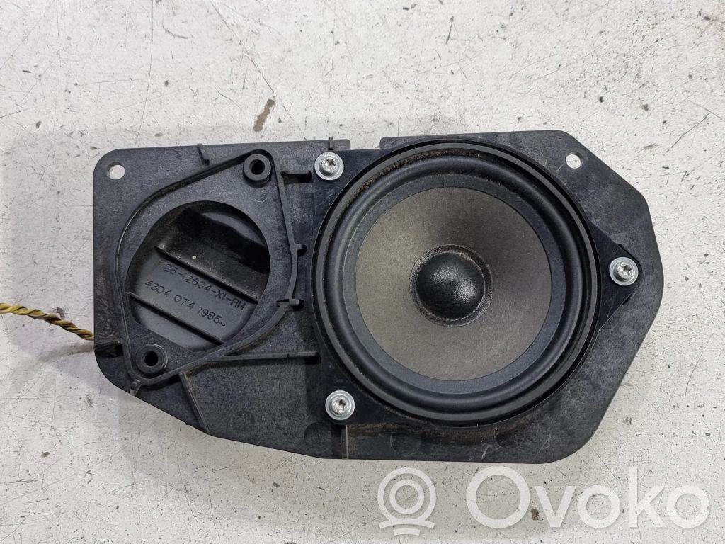 BMW 5 E60 E61 Etuoven kaiutin 