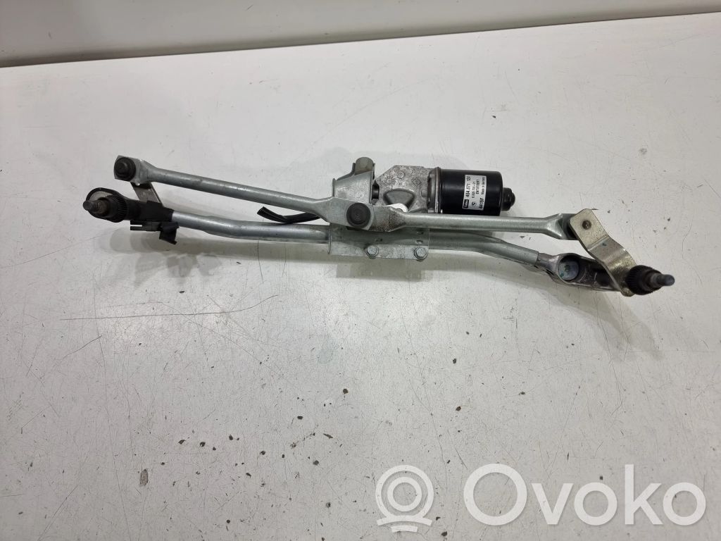 BMW 1 E81 E87 Front wiper linkage and motor 