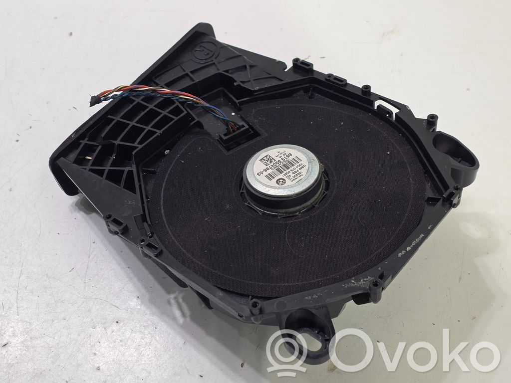 BMW X1 E84 Subwoofer 