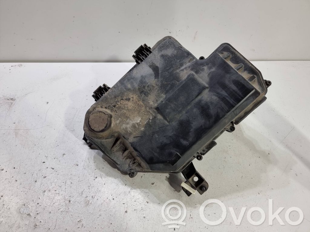 Audi A6 S6 C6 4F Set cutie siguranțe 