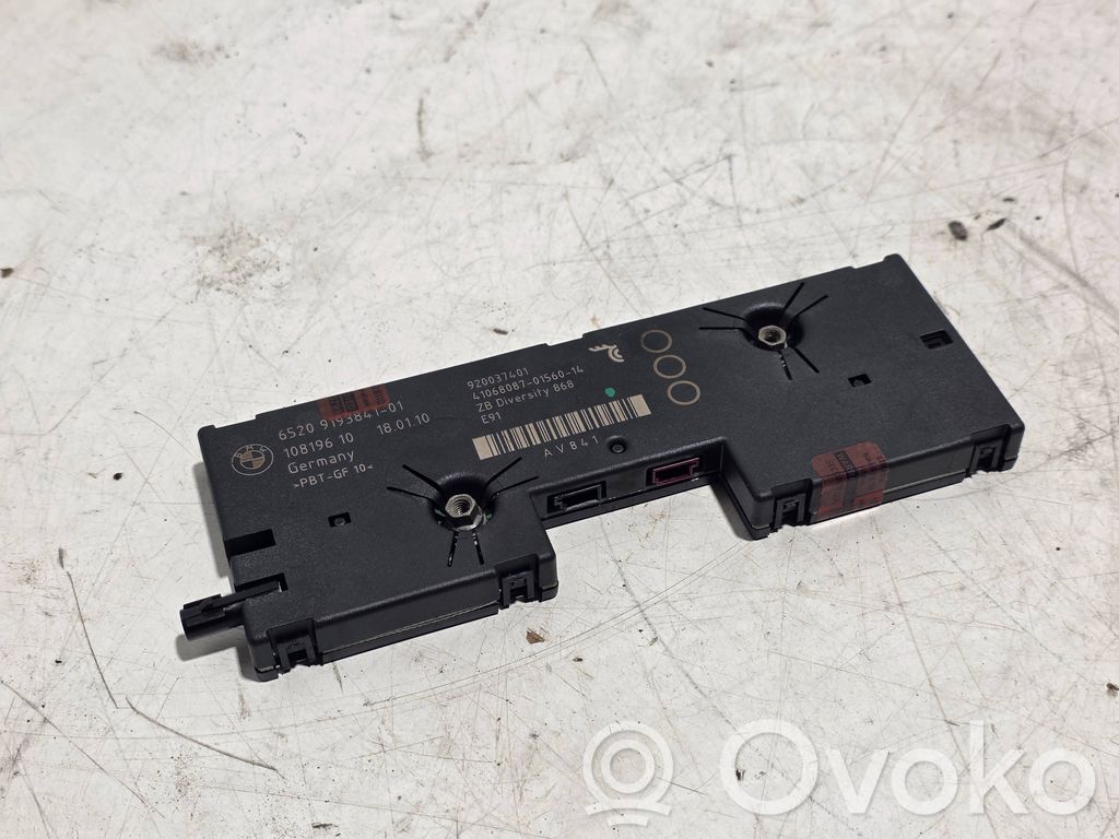 BMW 3 E90 E91 Antenas pastiprinātājs 