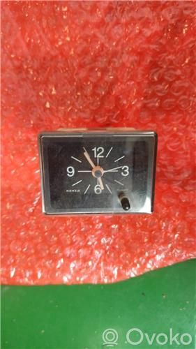 Uhr
