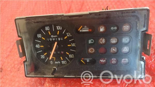 Geschwindigkeitsmesser Cockpit