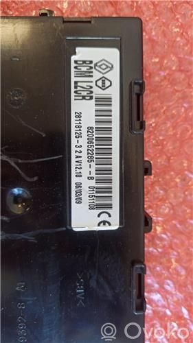 Unidad de control/módulo del motor   8200652285B