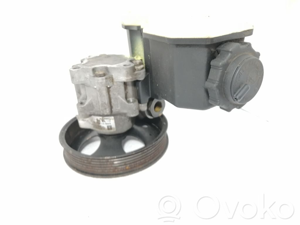 Ohjaustehostimen pumppu   90495960