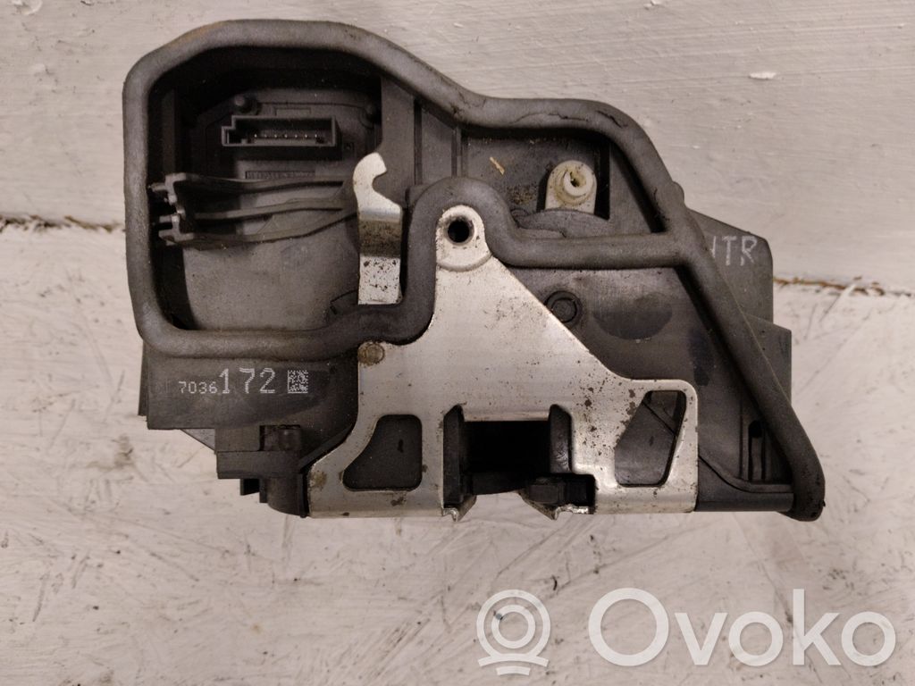Rear door lock   7036172,7036172