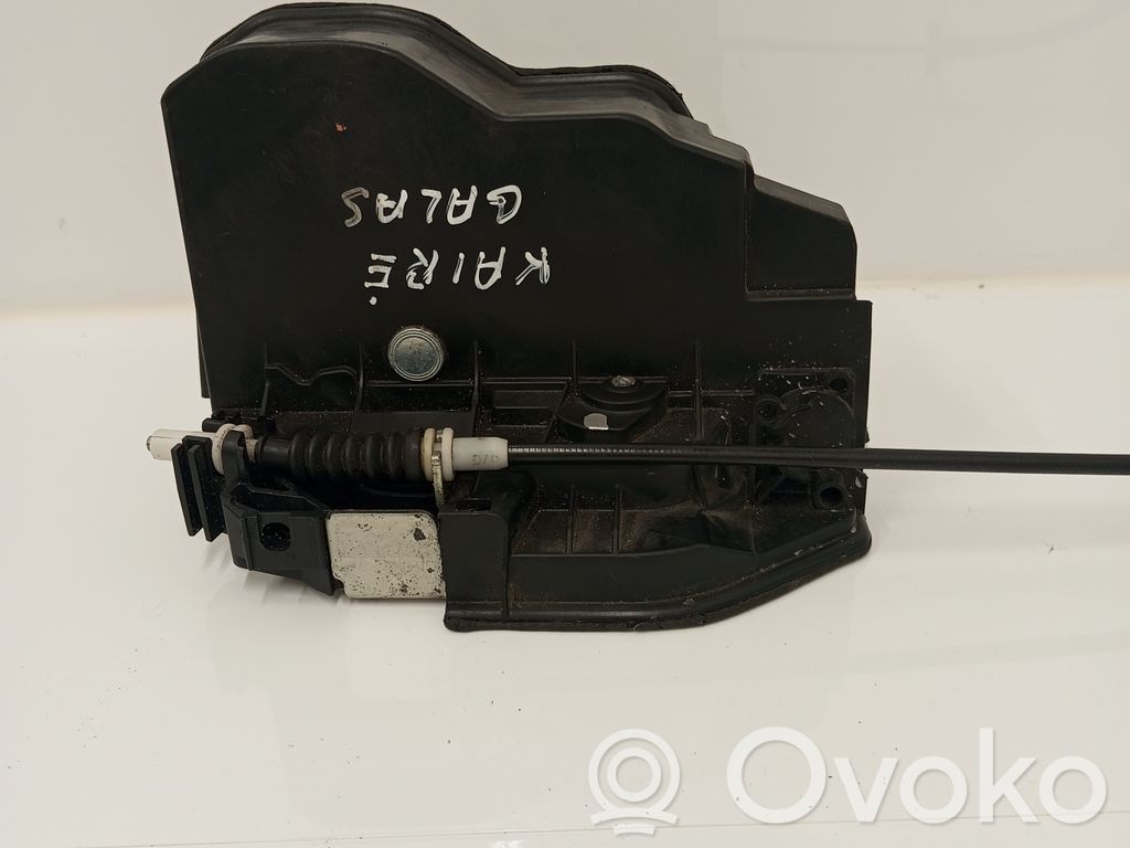 Rear door lock   7167075