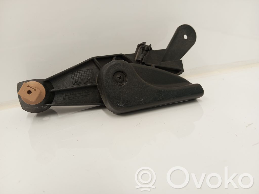 Engine bonnet (hood) release handle   7148521