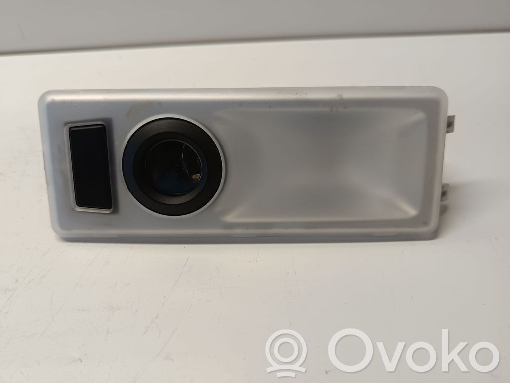 BMW 3 E90 E91 Takaistuimen valo 