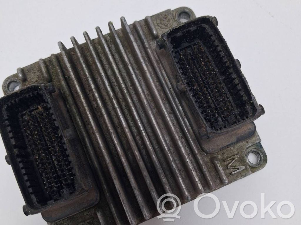 Opel Combo C Engine control unit/module 