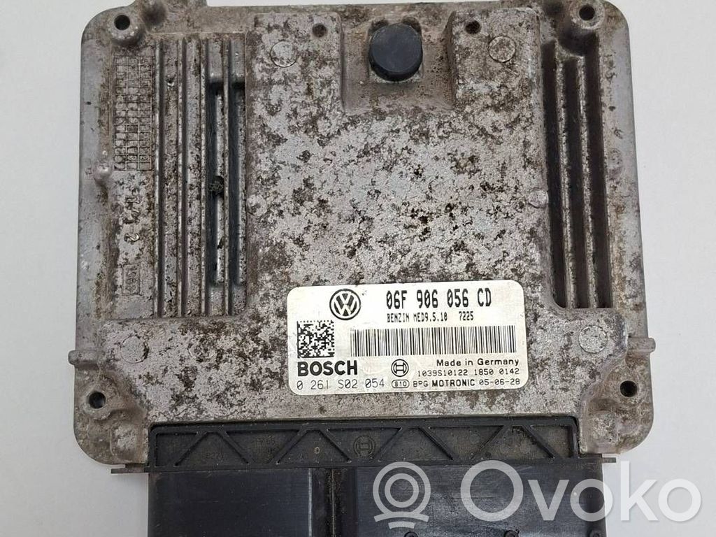 Engine control unit/module   06F906056CD,0261S02054,1039S10122