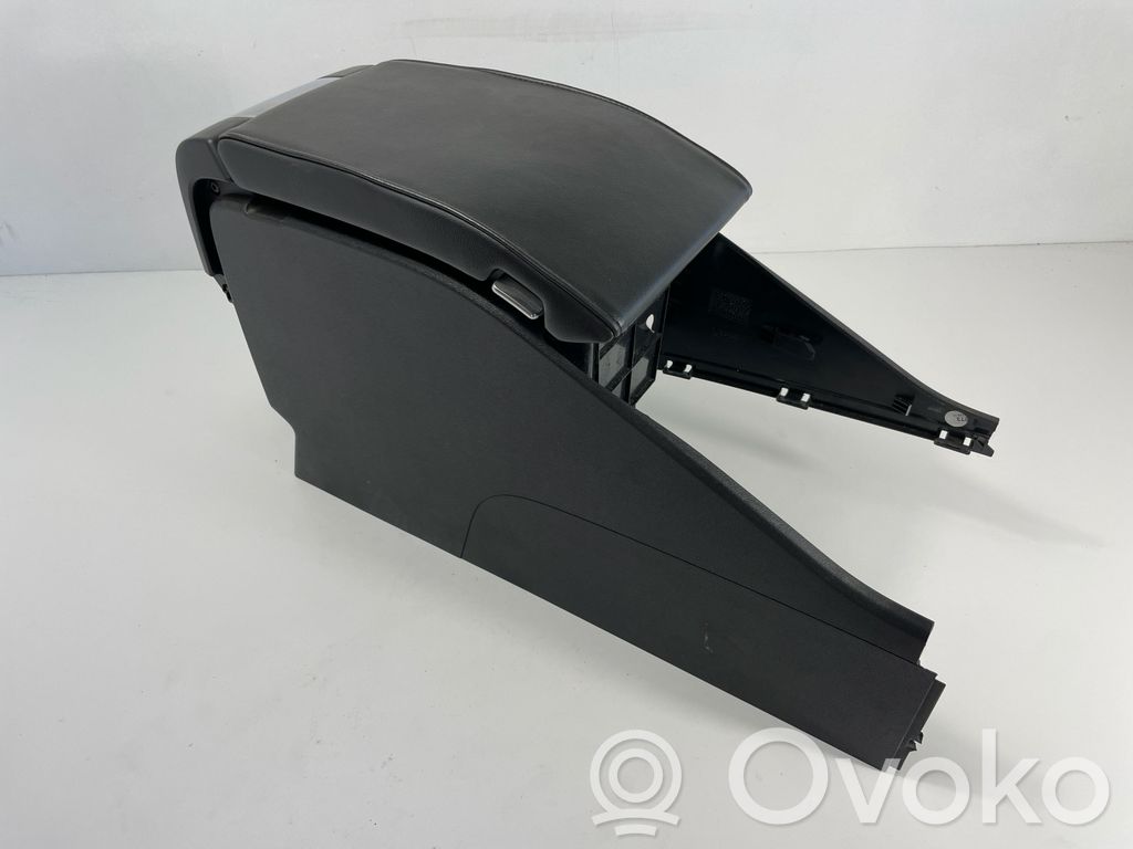Armrest   30722553,1156600,1156601,2165294