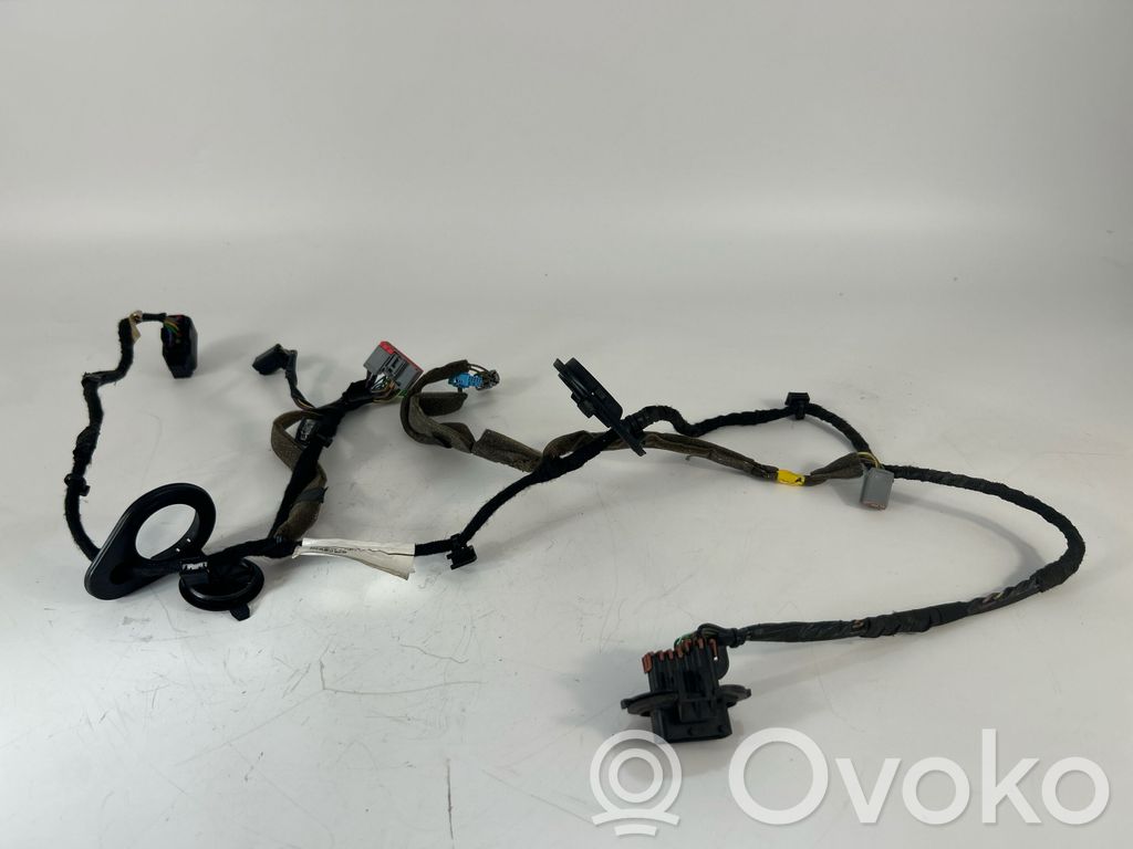Cableado de puerta trasera   31318672