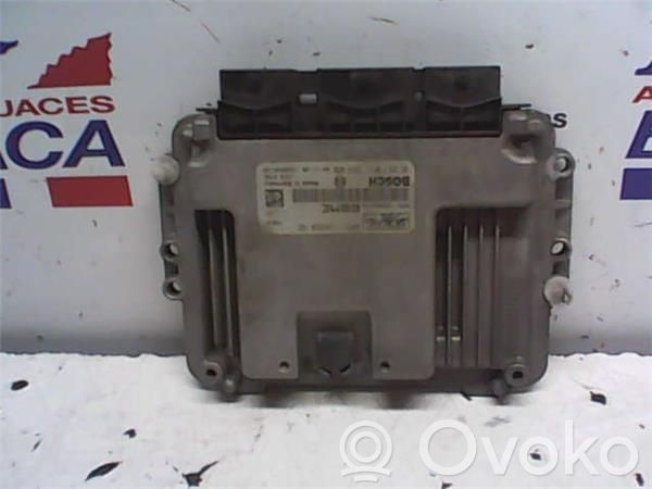 Unidad de control/módulo del motor   4M5112A650ND,0281011263