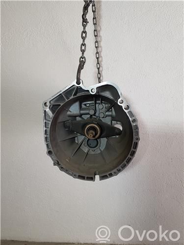 Mechaninė 5 pavarų dėžė