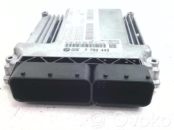 Unidad de control/módulo del motor   13617793443