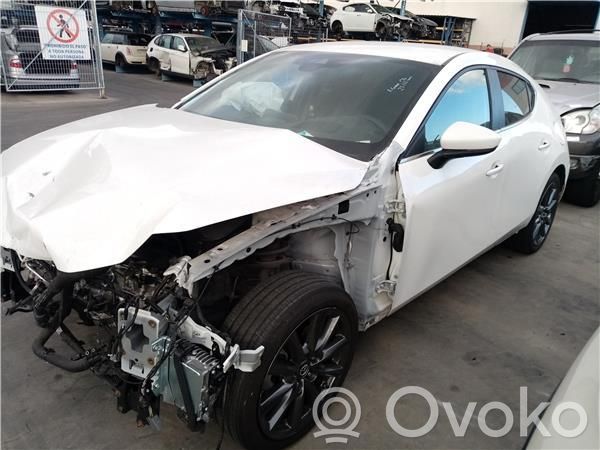Mazda 3 Priekinės durys 