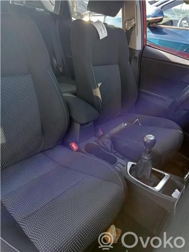 Seat set