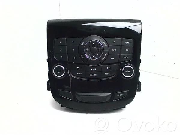 Hi-Fi-äänentoistojärjestelmä   95486178,976178A012525122