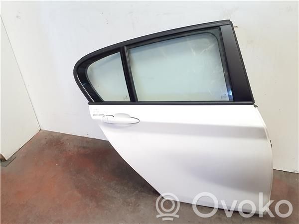 Rear door   41527284516