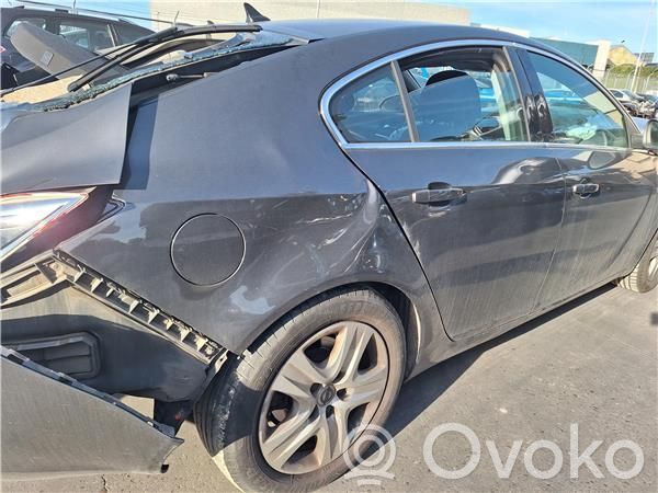 Opel Insignia A Hattuhylly 
