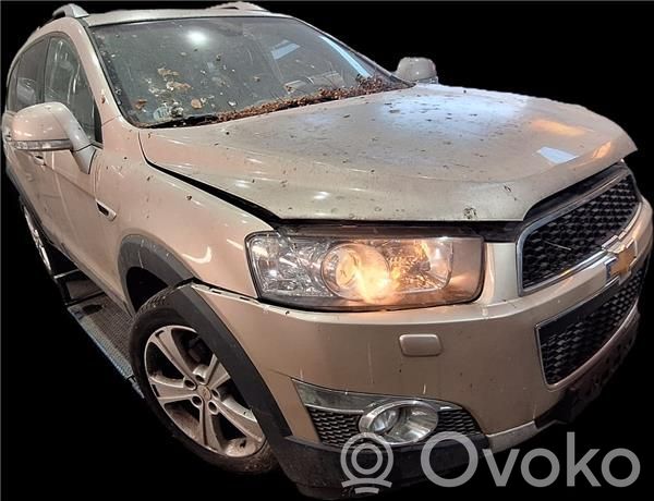 Chevrolet Captiva Sparnas 
